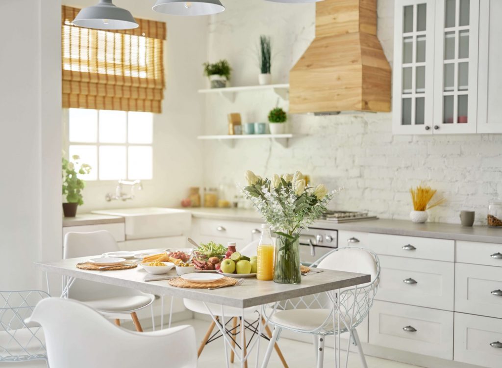 cozy-kitchen-modern-bright-white-kitchen-interior - 6Z5ZPYE (1)
